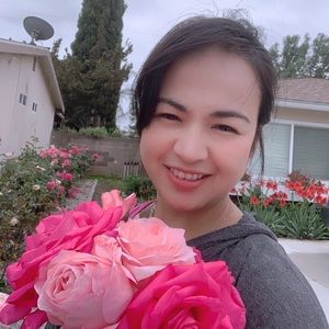 Meet your Posher, Pom